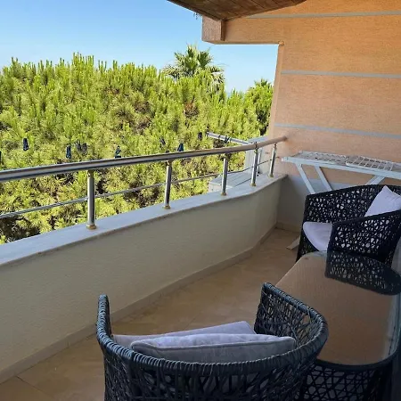 By The Sea Apartment